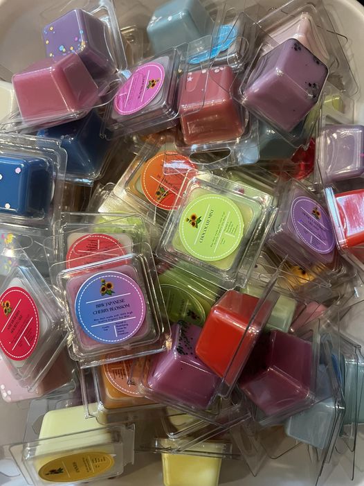 Clamshell - Jumbo 1oz Cube - Pick Your Winter Scents !MOQ 12!